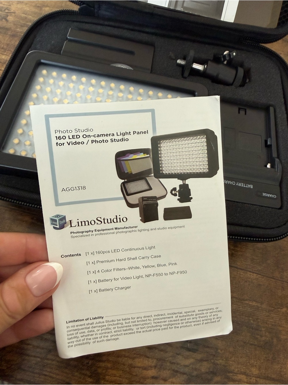 Portable On-Camera LED Light Panel - Picture 2 of 7